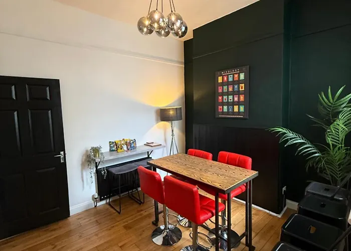 Pet Friendly hotel: Classic Victorian Haven For Your Belfast Escape